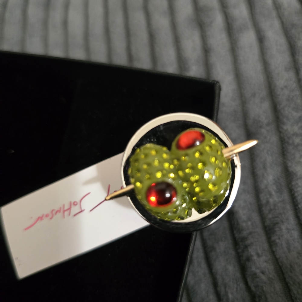 Betsey Johnson Olive Martini Ring - Picture 4 of 7